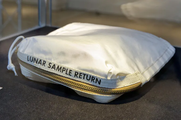 Apollo 11 kuukivide proov.