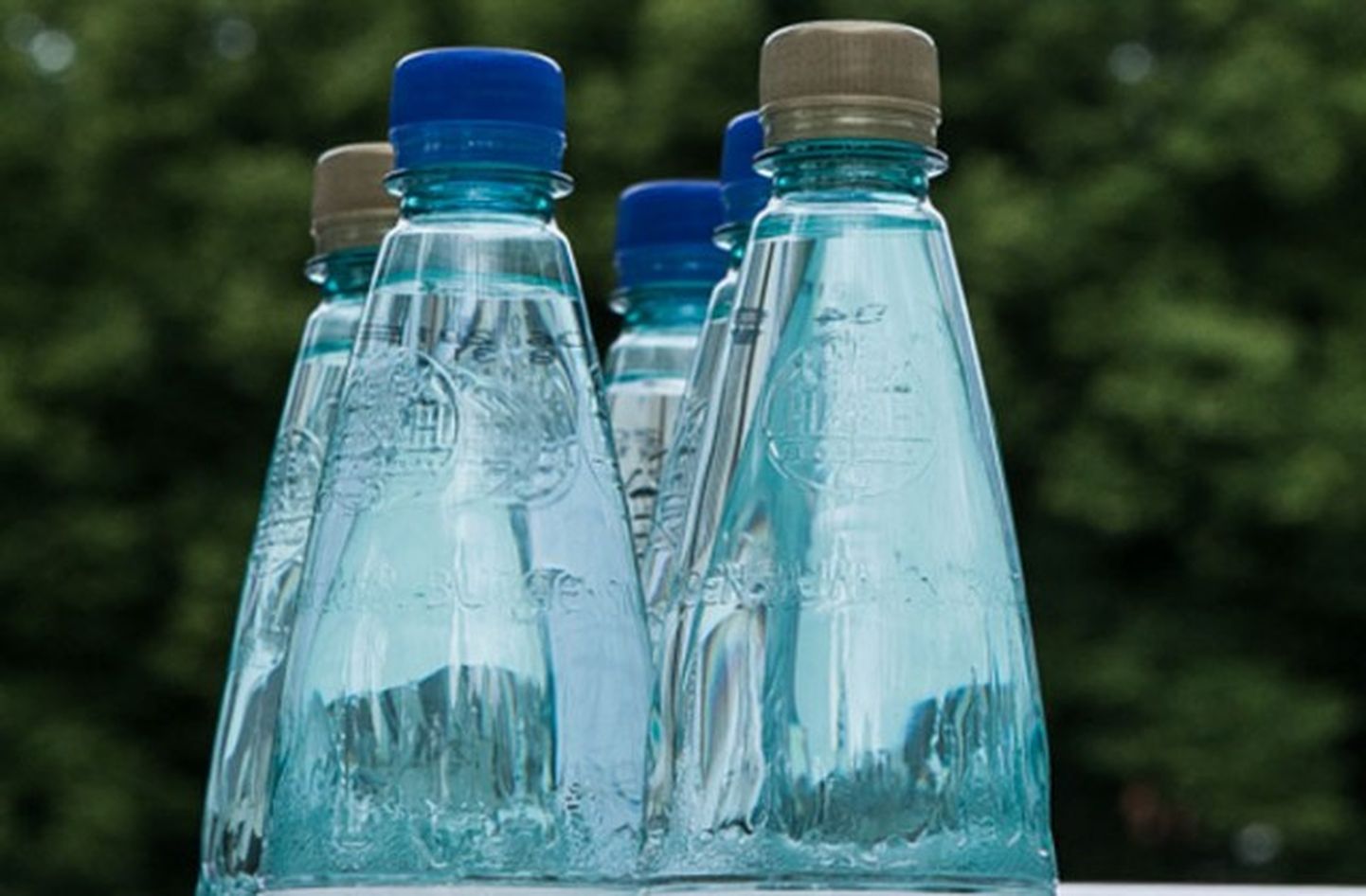 Бутылки воды Aqua Riga
