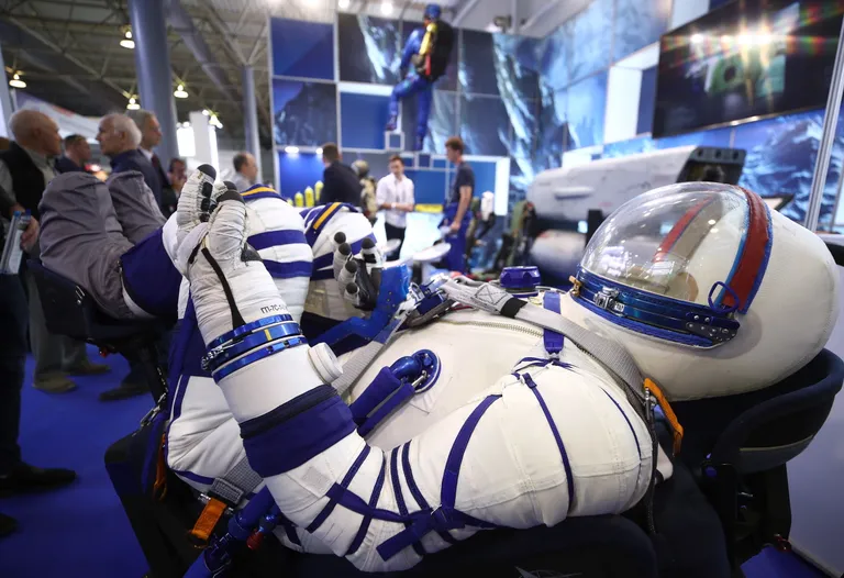 Venemaa uus Sokol-M kosmonaudiskafander MAKS 2019 International Aviation and Space Salon messil Žukovskis