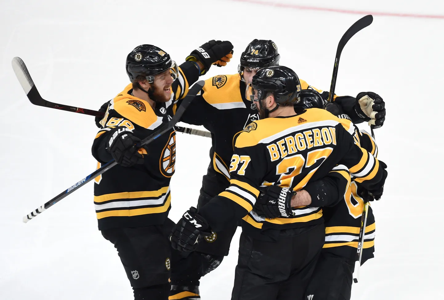 Bostonas "Bruins" hokejisti