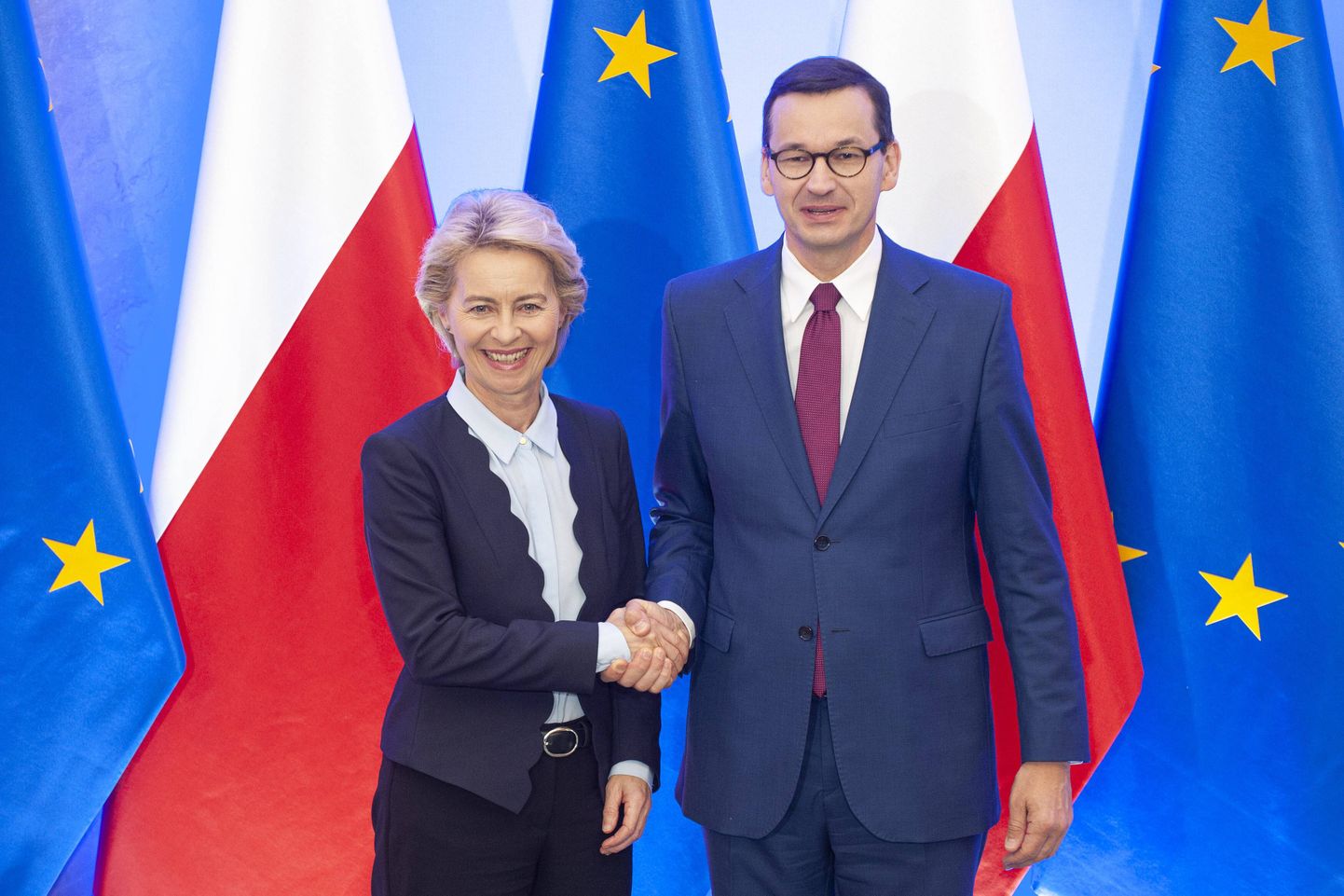 Euroopa Komisjoni tulevane president Ursula von der Leyen (vasakul) neljapäeval Varssavis kohtumisel Poola peaministri Mateusz Morawieckiga.