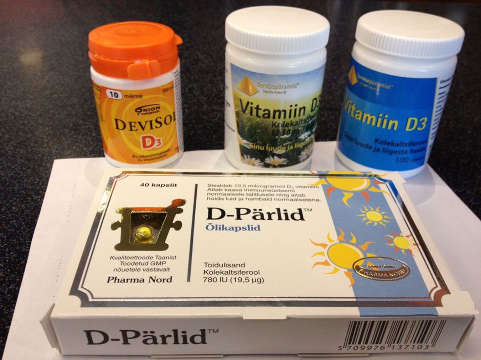 D-vitamiini leiab apteegist erinevates pakendites.