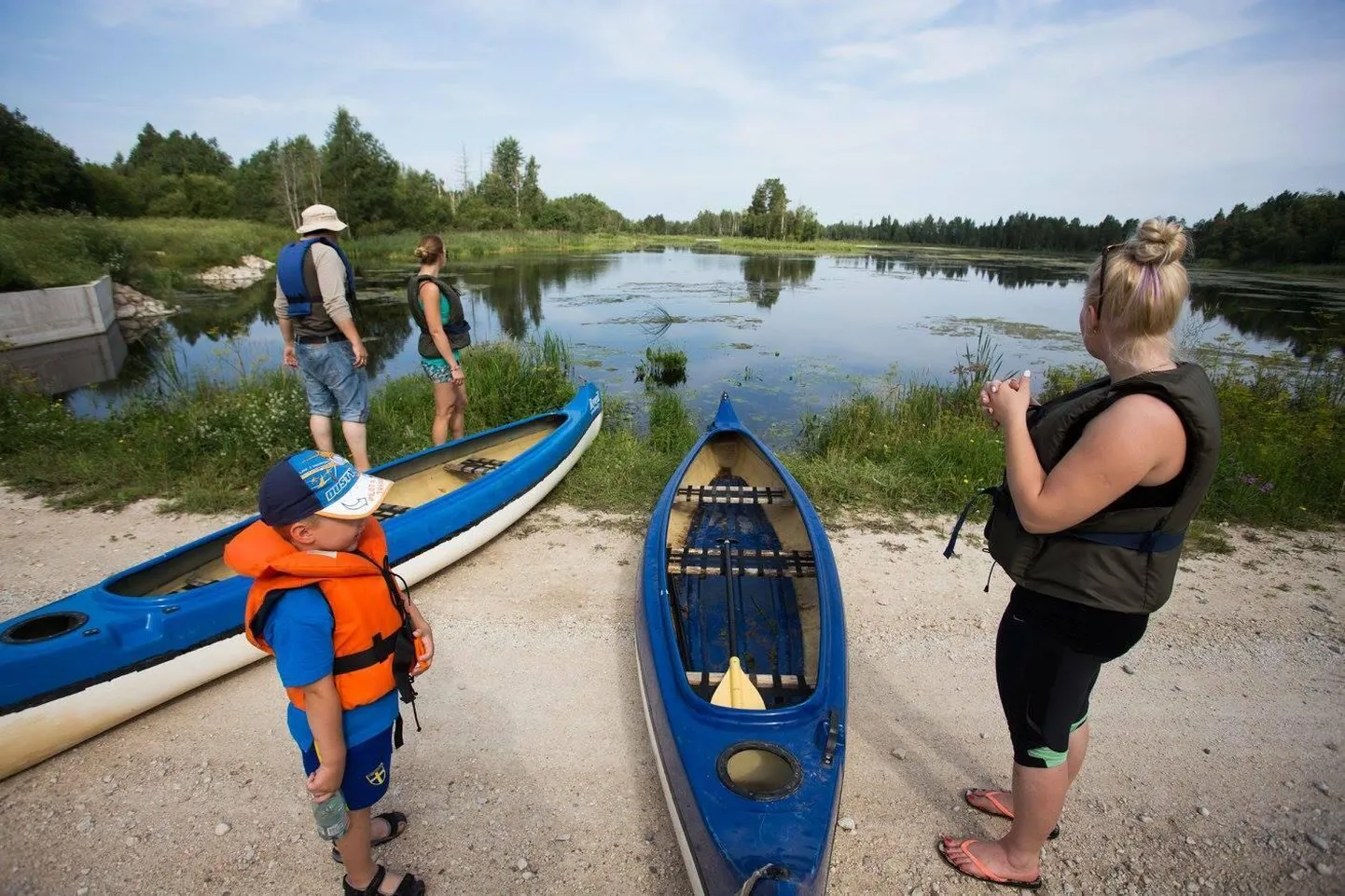 Hoolimata veekogu nukrast ilmest, käiakse järvel siiski aega veetmas ja sel on tähis koht piirkonna ajaloos.