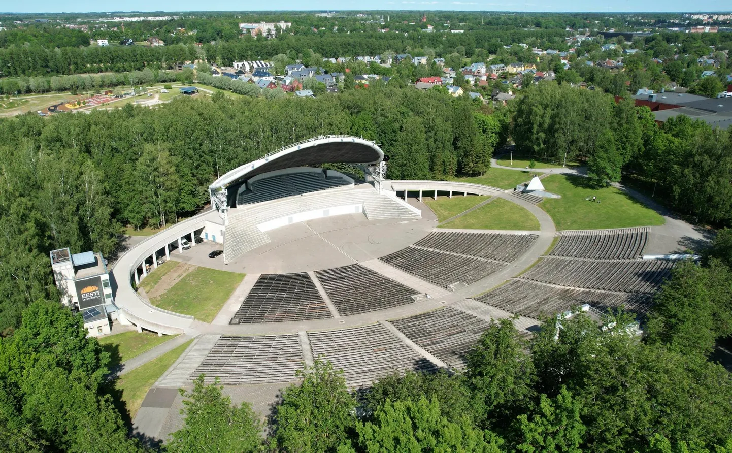Tartu lauluväljakule mahub laulupeo ajal ligi 10 000 kuulajat.