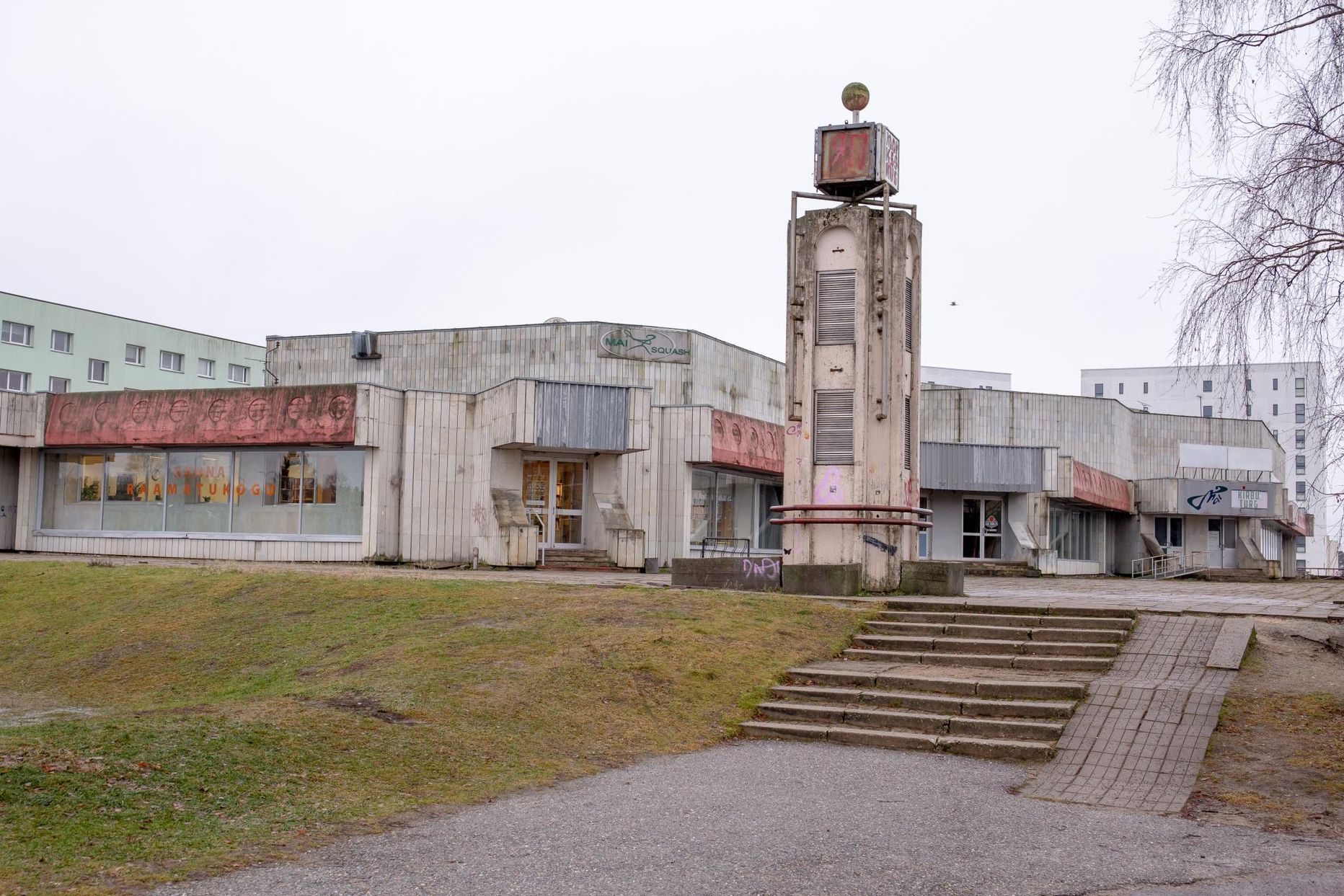 Pärnu linnavalitsus otsustas mullu kolmel korral enampakkumisel olnud Mai kultuurikeskuse kinnistu taas müüki panna.