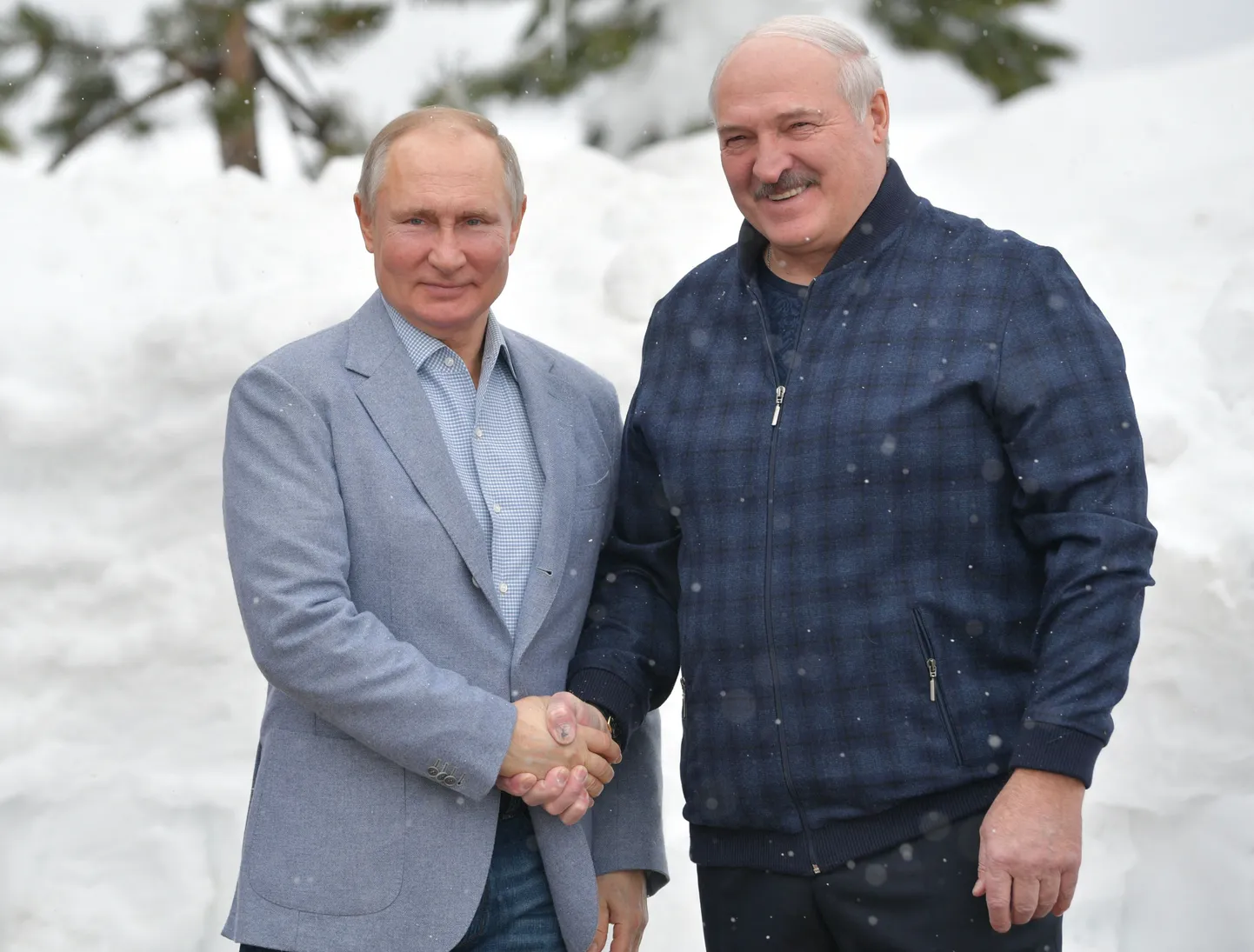 Vladimirs Putins un Aleksandrs Lukašenko.