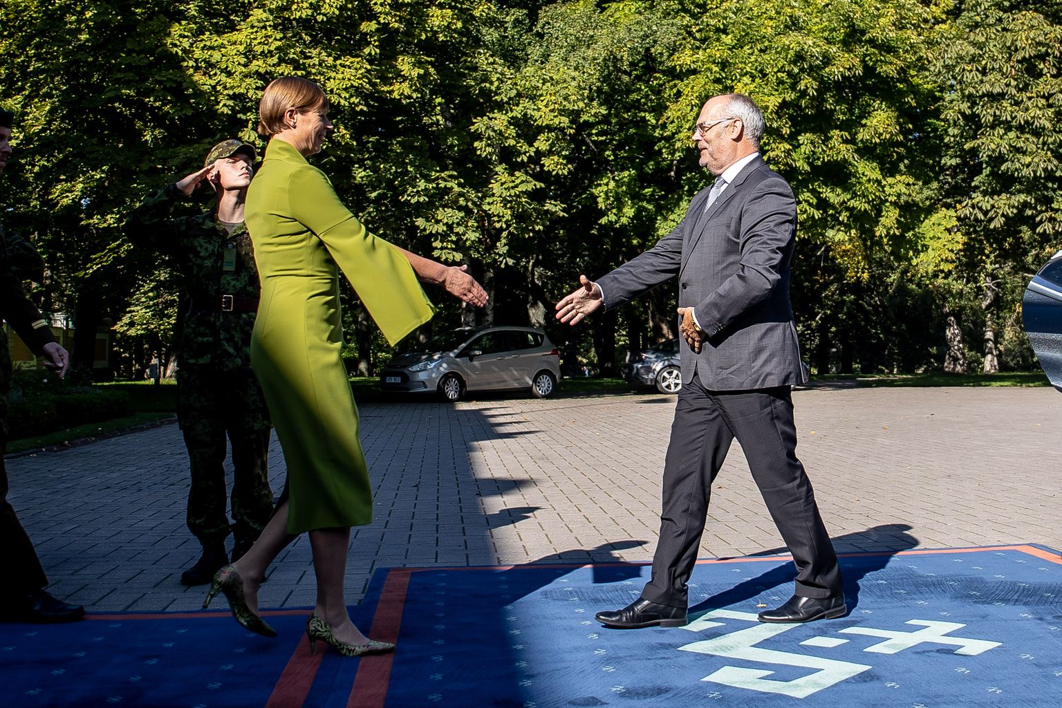 Karis kohtus Kadriorus president Kaljulaidiga