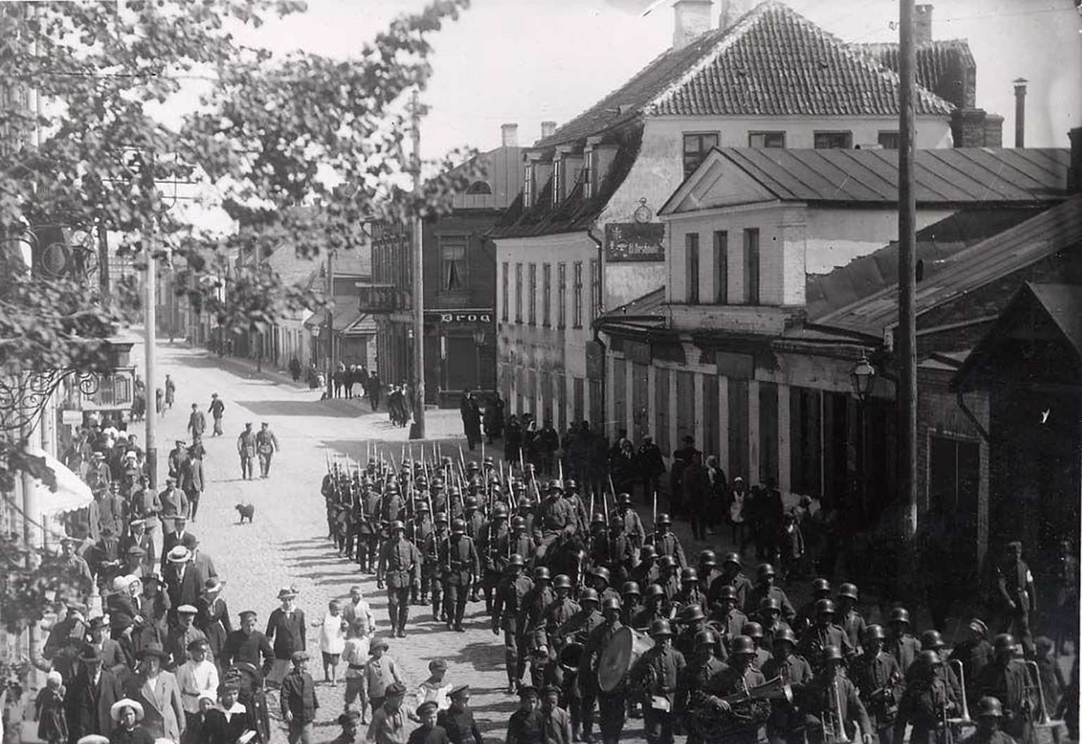 Saksa vägede paraad Tartus 1918.