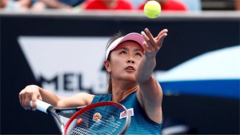 Китай опубликовал видео с пропавшей теннисисткой Пэн Шуай, но его считают постановочным