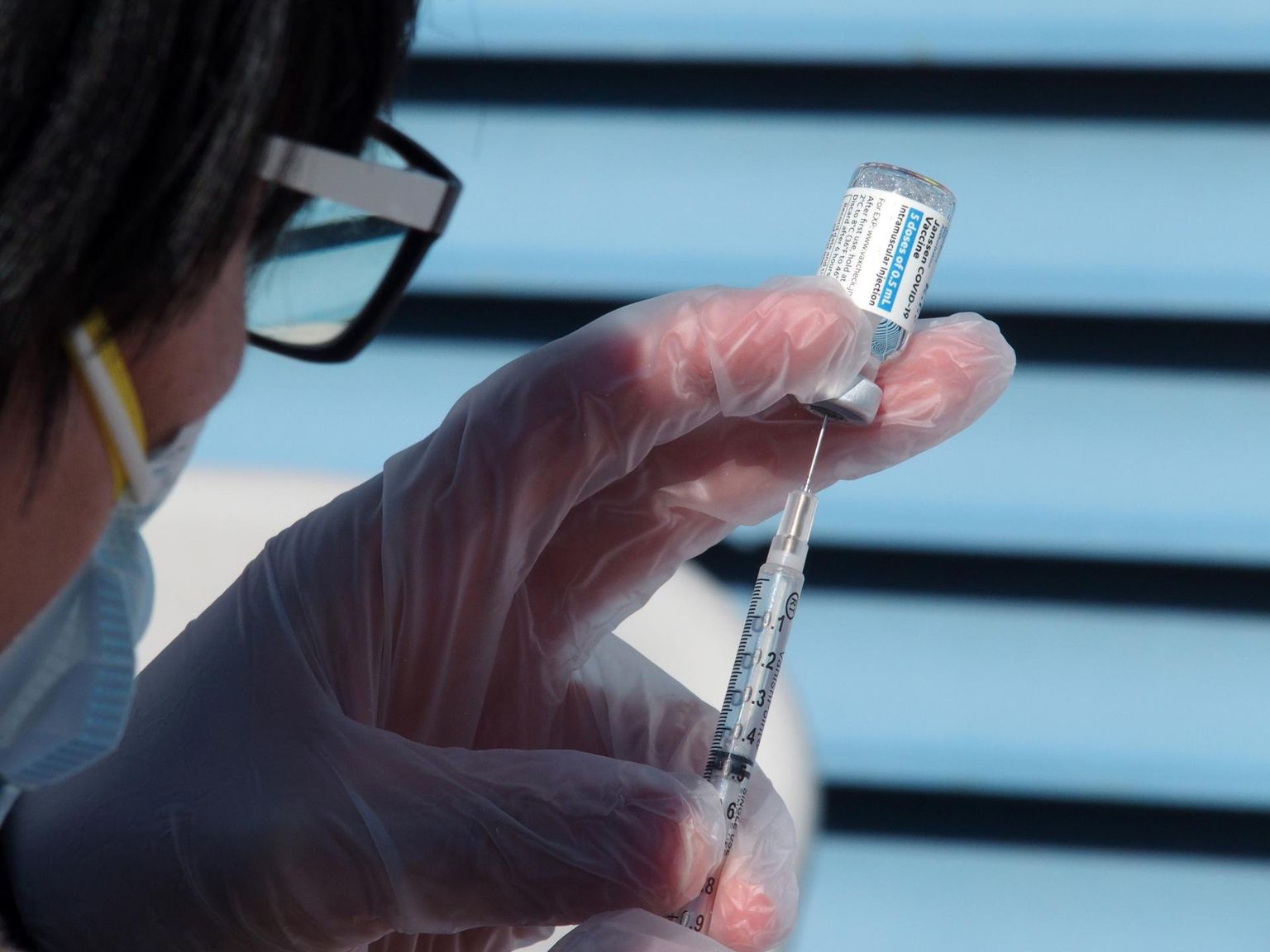 Предприниматель Индрек Кайнг с единомышленниками предложили смелый бартер: Эстония получает вакцину, а производители необходимые для исследований данные.