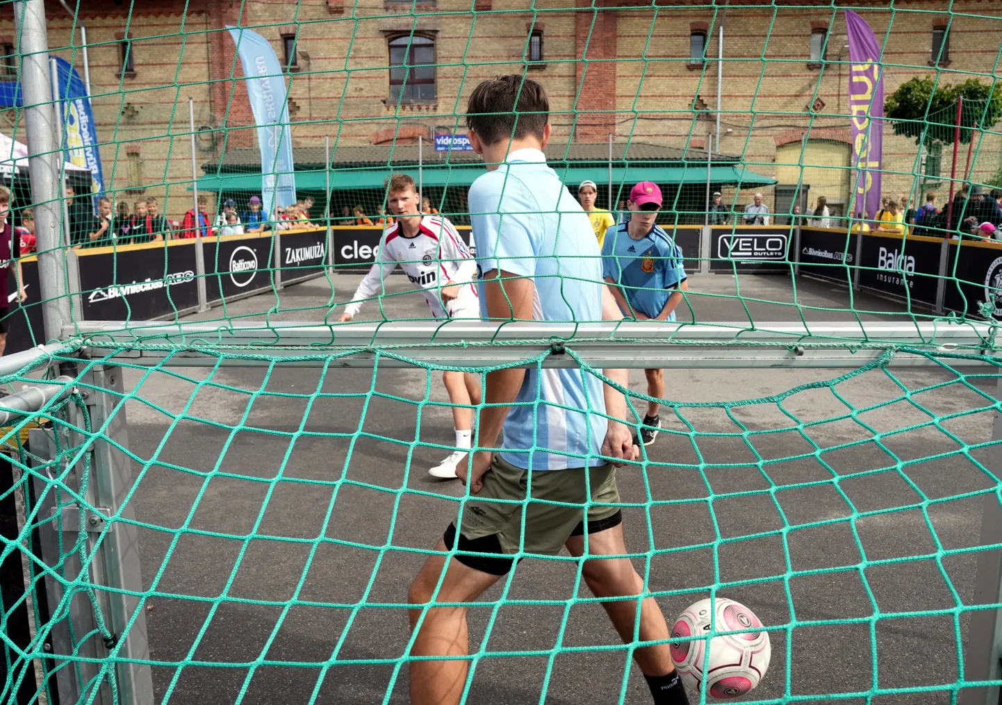 "Ghetto Football" pop-up turnīrs Rīgas Centrāltirgū.