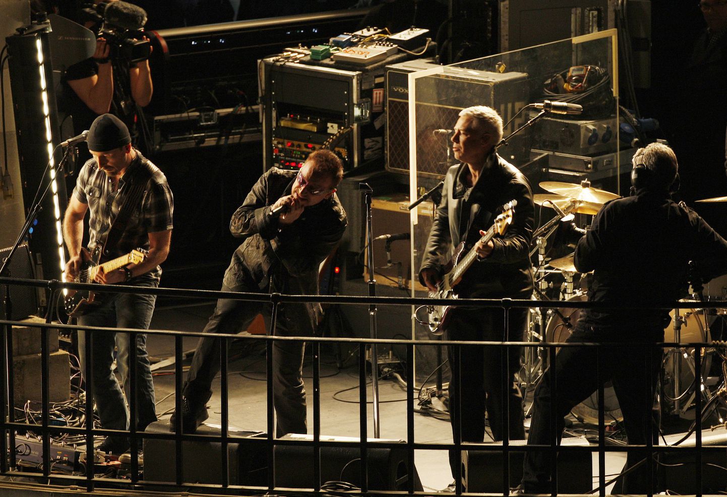 U2 andis 27. veebruaril Londonis tasuta katusekontserdi