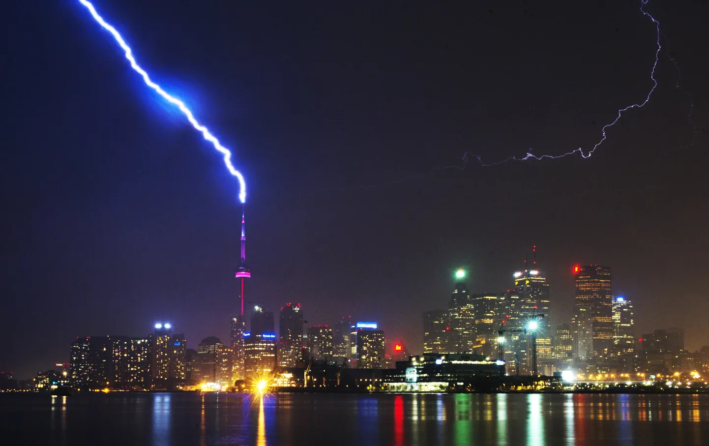 CN Tower Kanadas