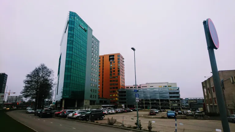 Piimakombinaadi alale kerkinud kõrghooned