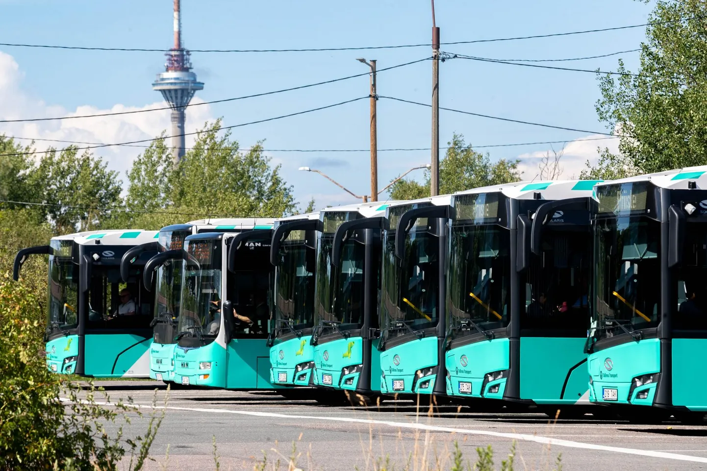 Bussiliini nr 5 uus lõpp-peatus Priisle seisuplatsil.