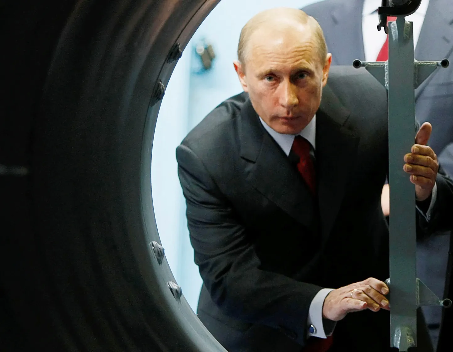 Venemaa president Vladimir Putin külastas 28. juulil 2008 Almaz-Antei sõjatehast Moskvas