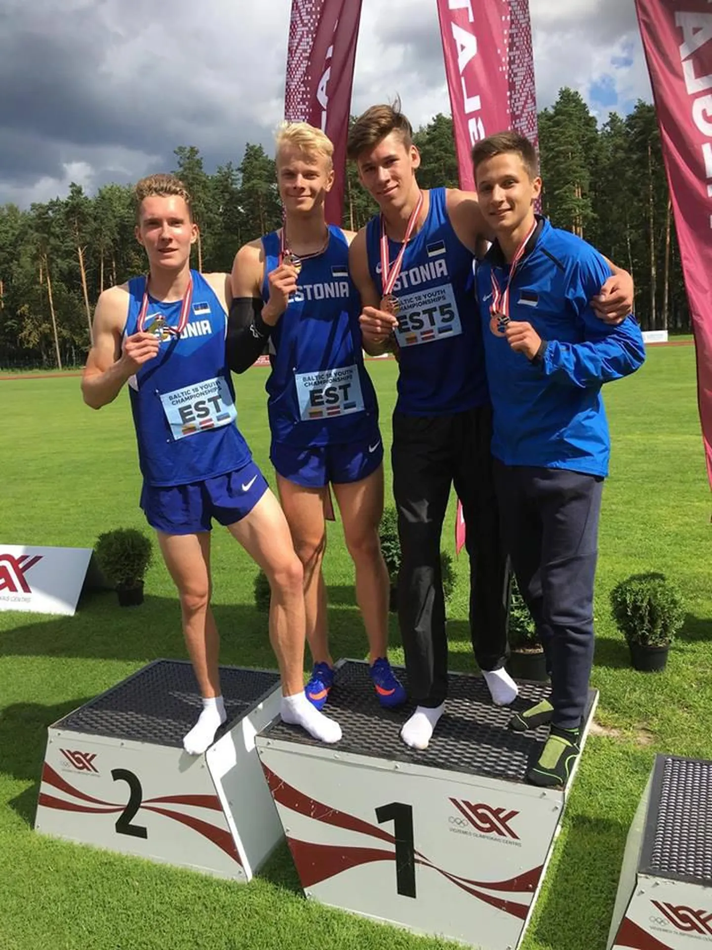 Võidukas Eesti 4x400 meetri teatejooksu meeskond.