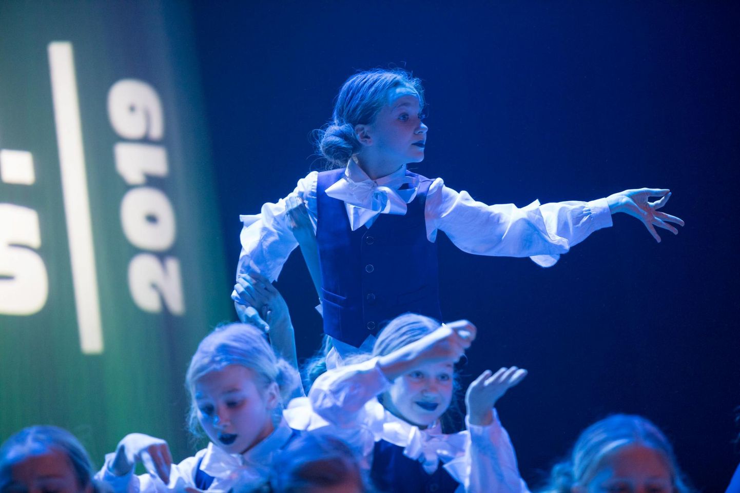Viljandimaa tantsukoolid pälvisid üleriigilisel «Koolitantsu» finaalkontserdil mitu auhinda.