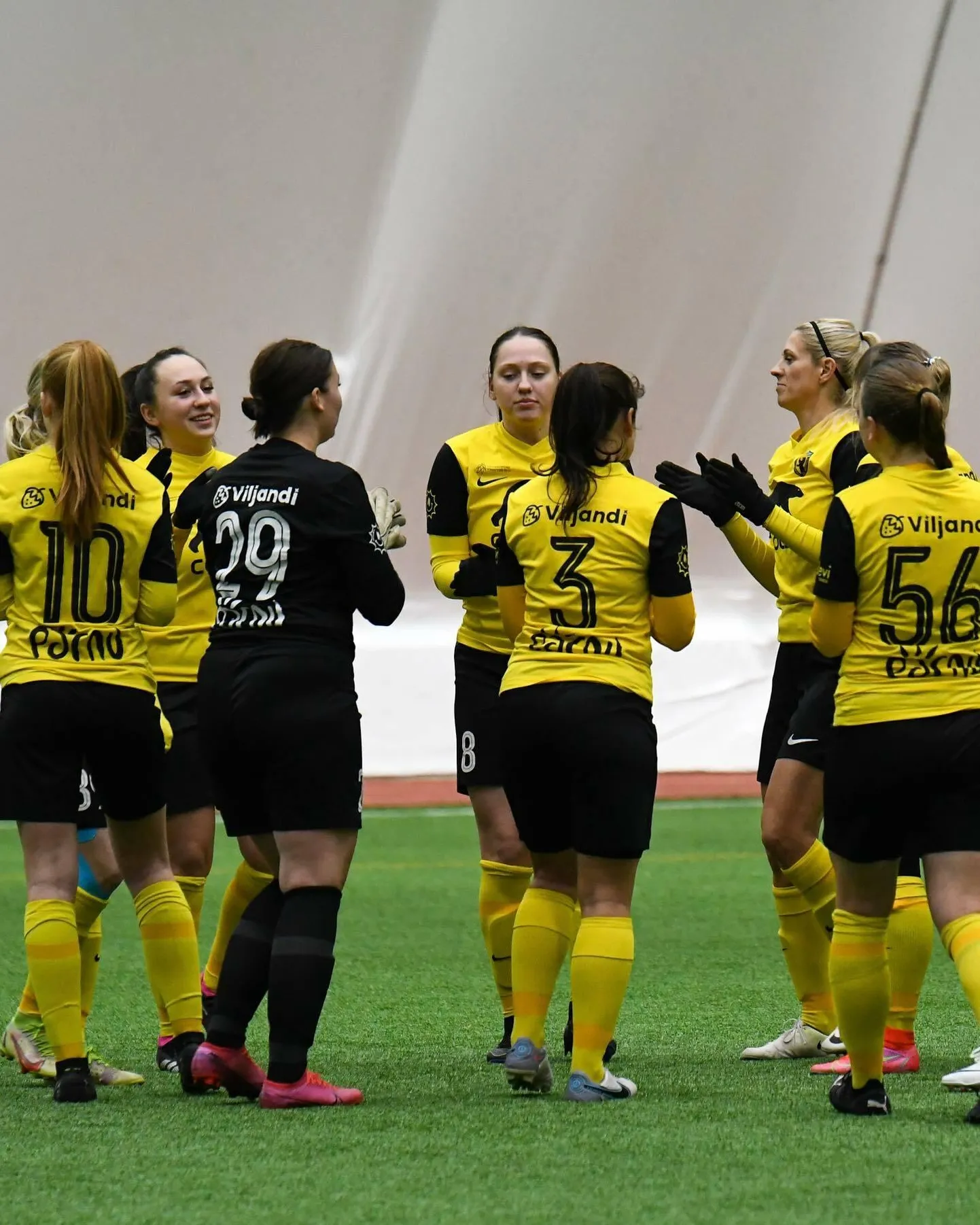 Pärnu Vapruse ja Viljandi Tuleviku ühendnaiskond peab meistriliiga üleminekuturniiril leppima viimase kohaga ja mängib järgmisel aastal esiliigas.