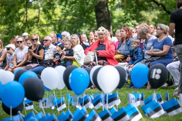 Pidu Rakvere Rahvaaias.