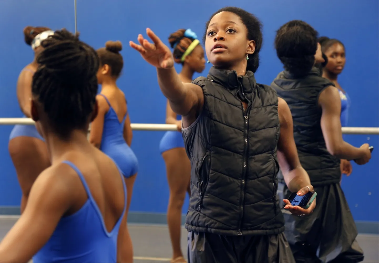 Michaela DePrince õpetamas noori balletitantsijaid Floridas.