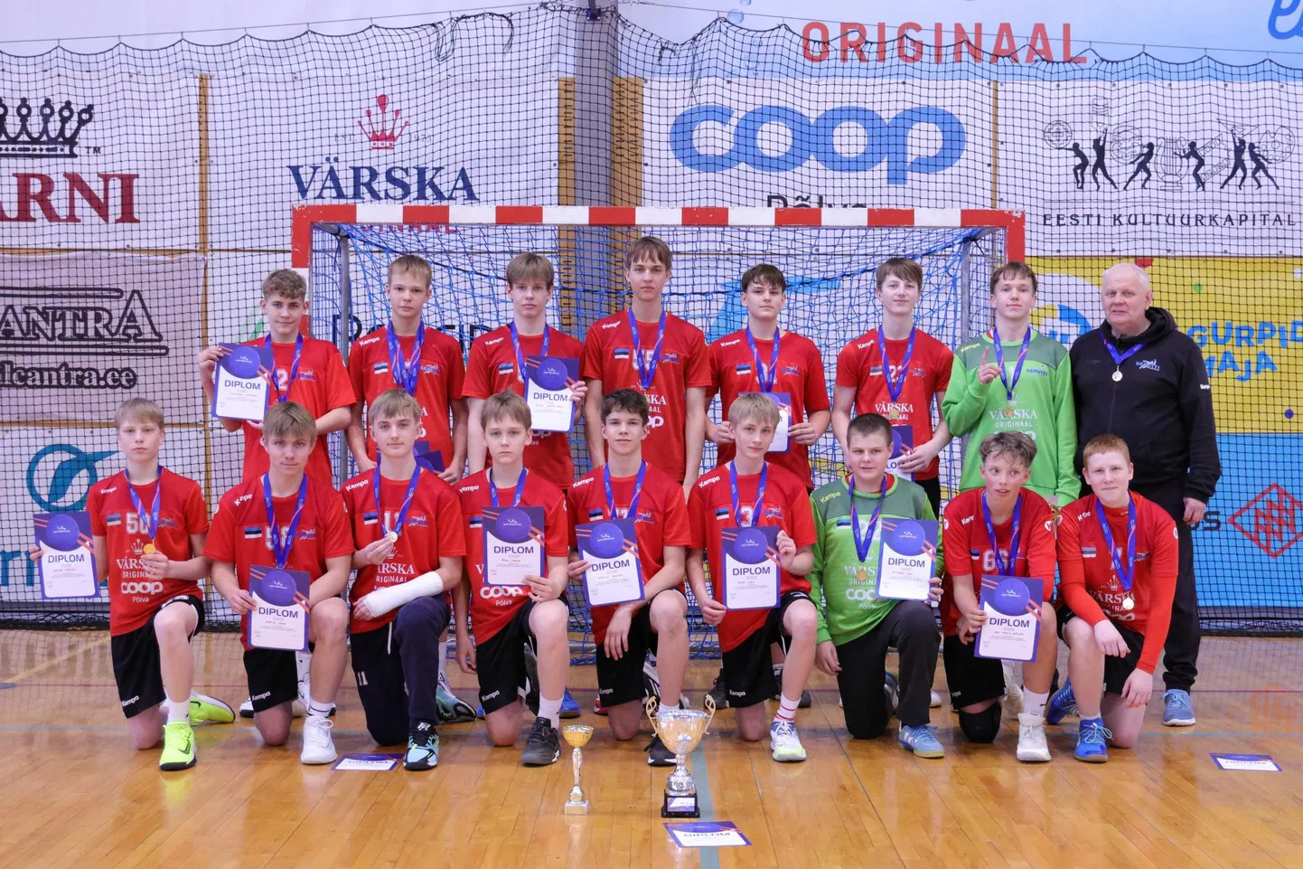 U15 vanuseklassi Eesti meistriks tuli Põlva käsipalliklubi/Põlva spordikooli võistkond.