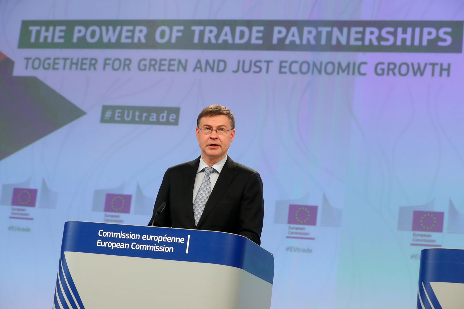 ELi kaubandusvolinik Valdis Dombrovskis.