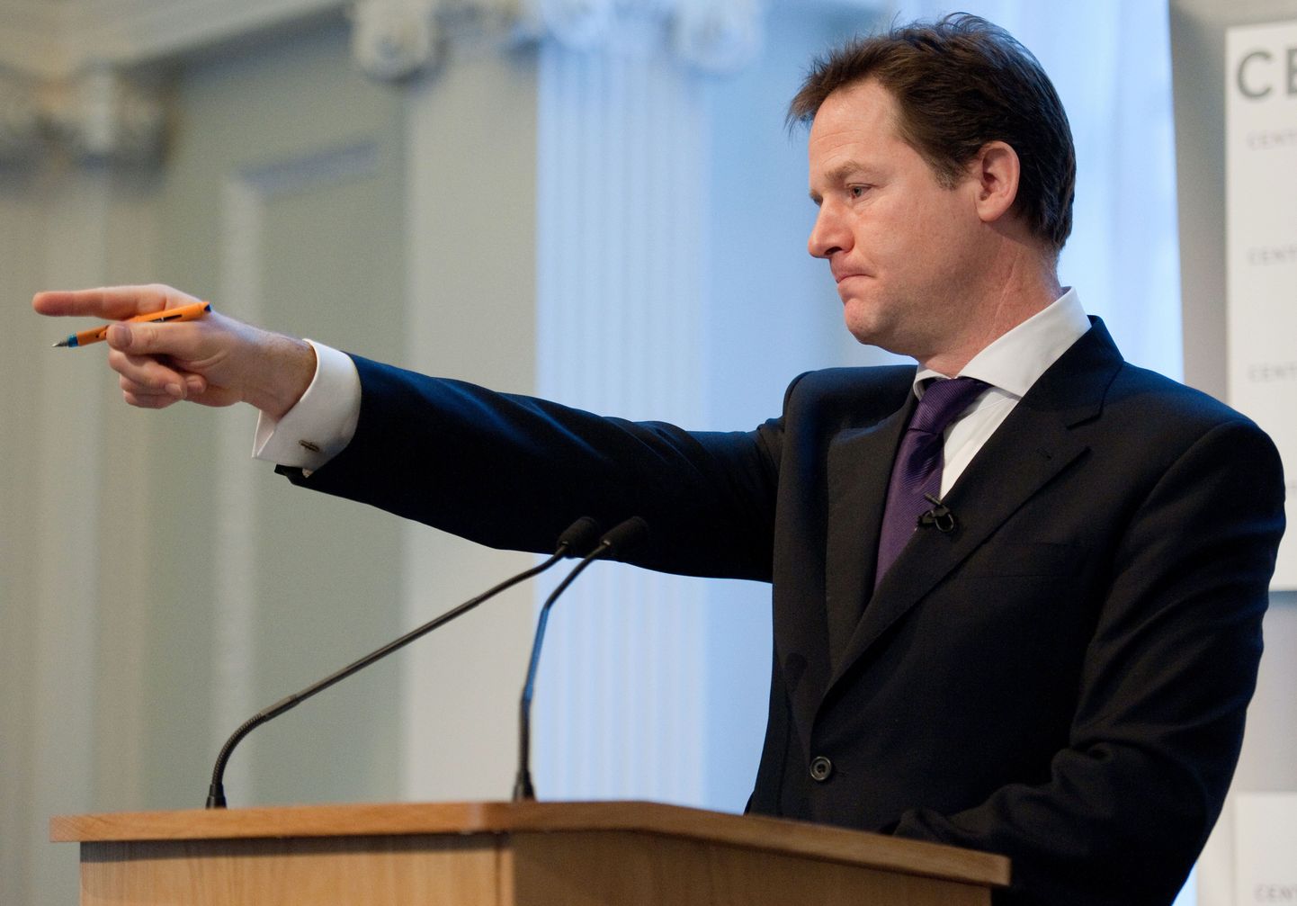 Briti pankadel kästakse rahvusvähemustele rohkem raha laenata. Pildild Suurbritannia asepeaminister Nick Clegg.
