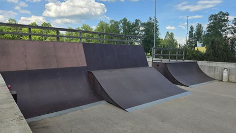 Rulapargi parendamistööd said ühele poole