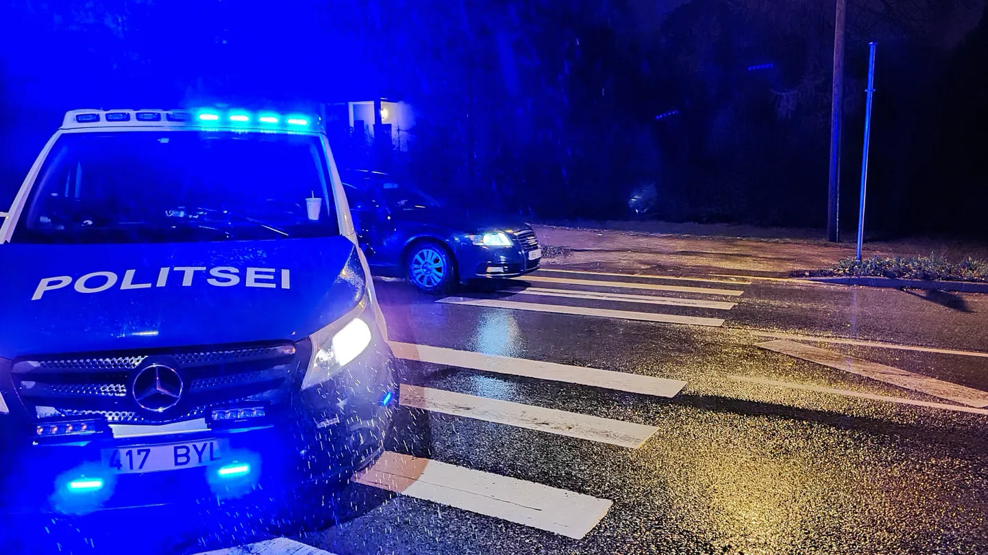 Möödunud nädalal Aardla ja Tähe tänava ristmikul sõiduautolt löögi saanud eakas jalakäija suri haiglas.