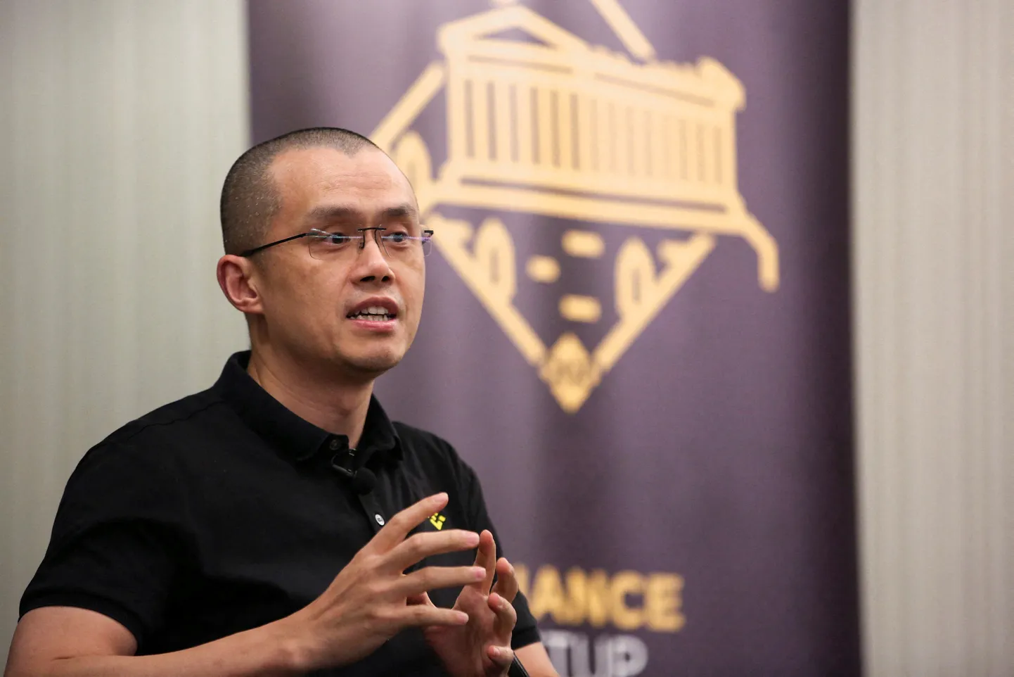Changpeng Zhao astus tagasi Binance'i juhi kohalt.