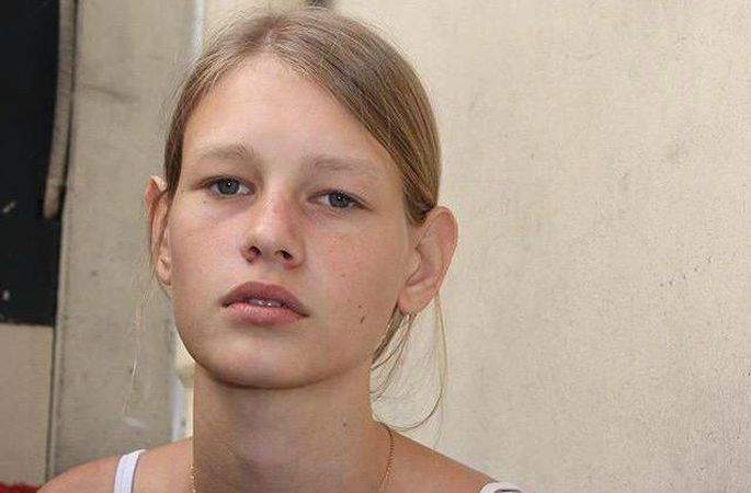 малолетки грудь малолетки грудь