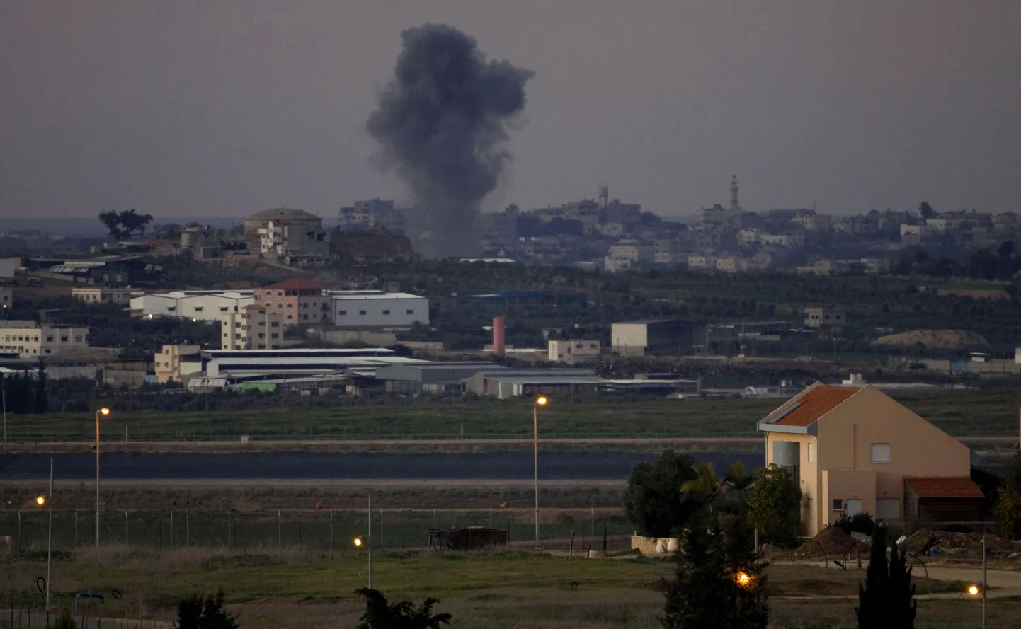 Взрыв в секторе Газа. (Архив)