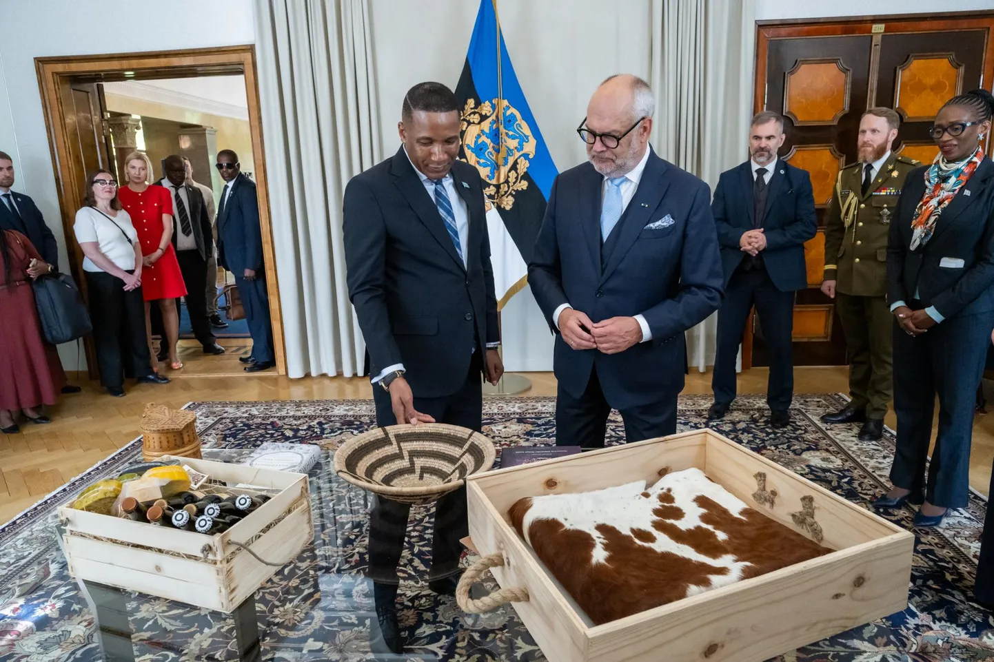 Kingituste jagamine.
