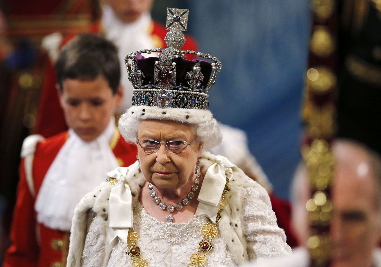 Kuninganna Elizabeth II täna parlamendis.