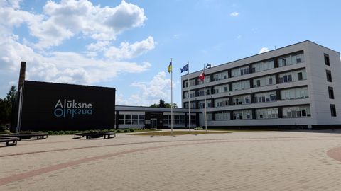 Negribētā zeme Alūksnē. Mantinieki cenšas atteikties no īpašuma, bet nevienam tas nav vajadzīgs