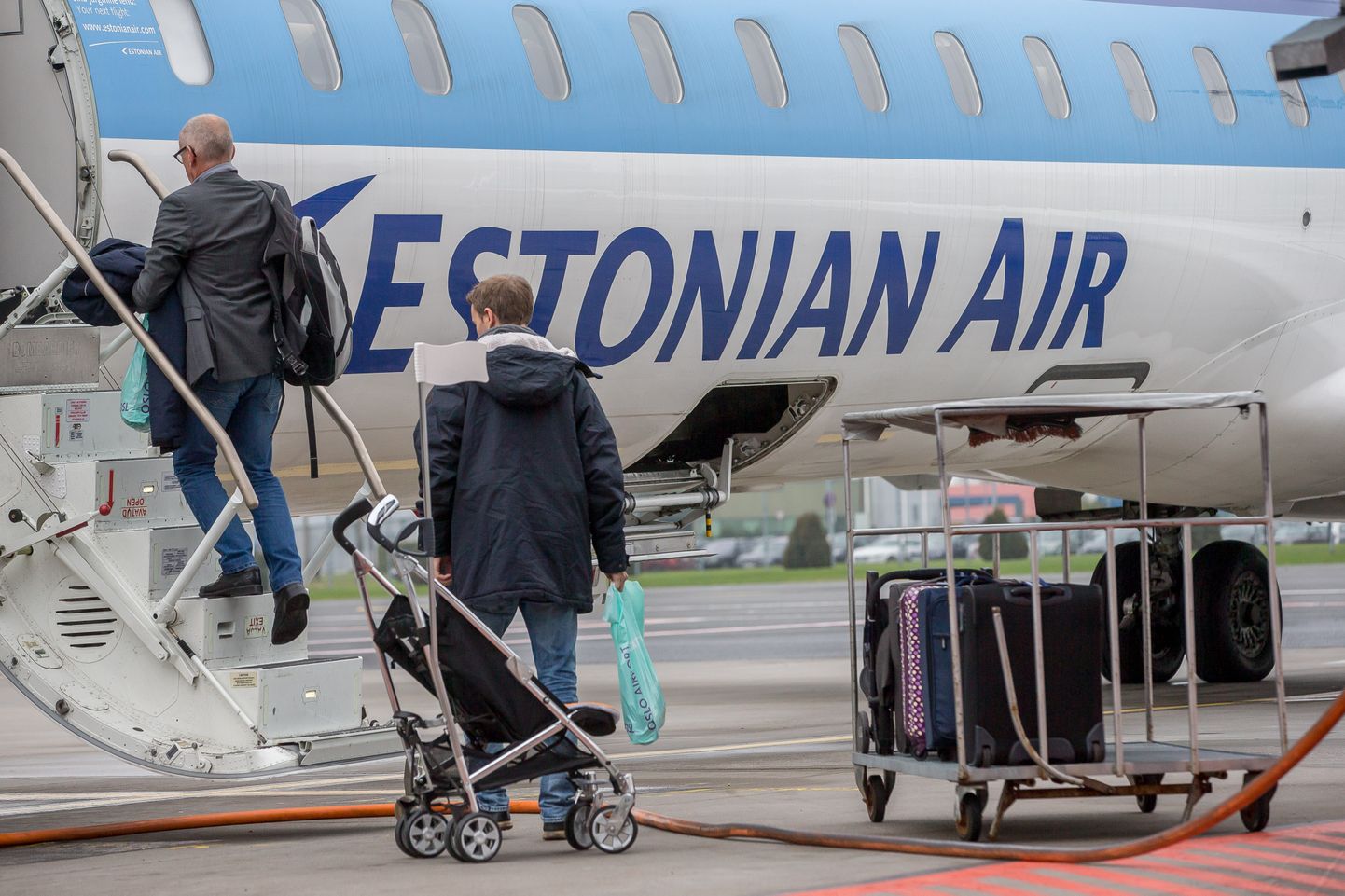 Estonian Air lennuk. Pardale minek. Tallinna lennujaam. FOTO:SANDER ILVEST/POSTIMEES