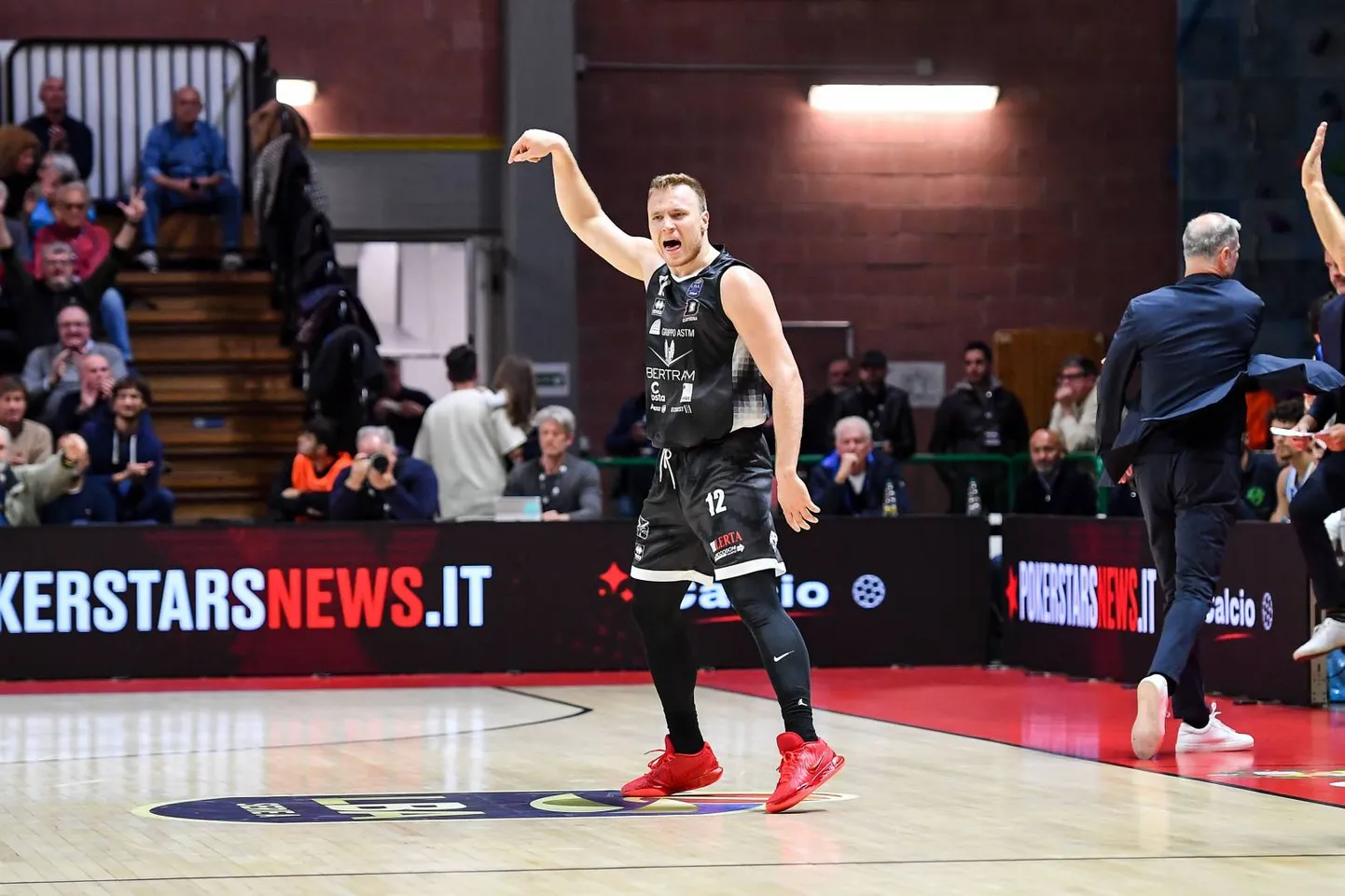 Latvijas basketbolists Artūrs Strautiņš