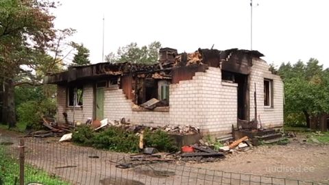 Большая семья просит о помощи: пожар уничтожил крышу над головой (видео)