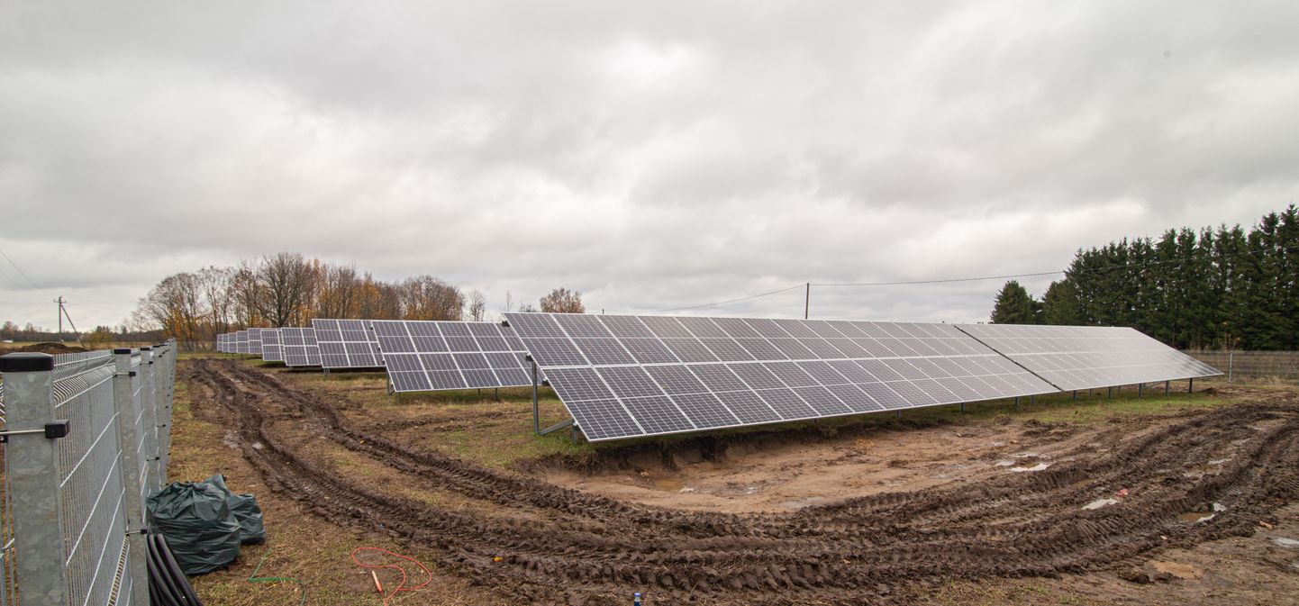 Samasuguse võimsusega ehk 200 kW päikesepark valmis kolm aastat tagasi Illukal.