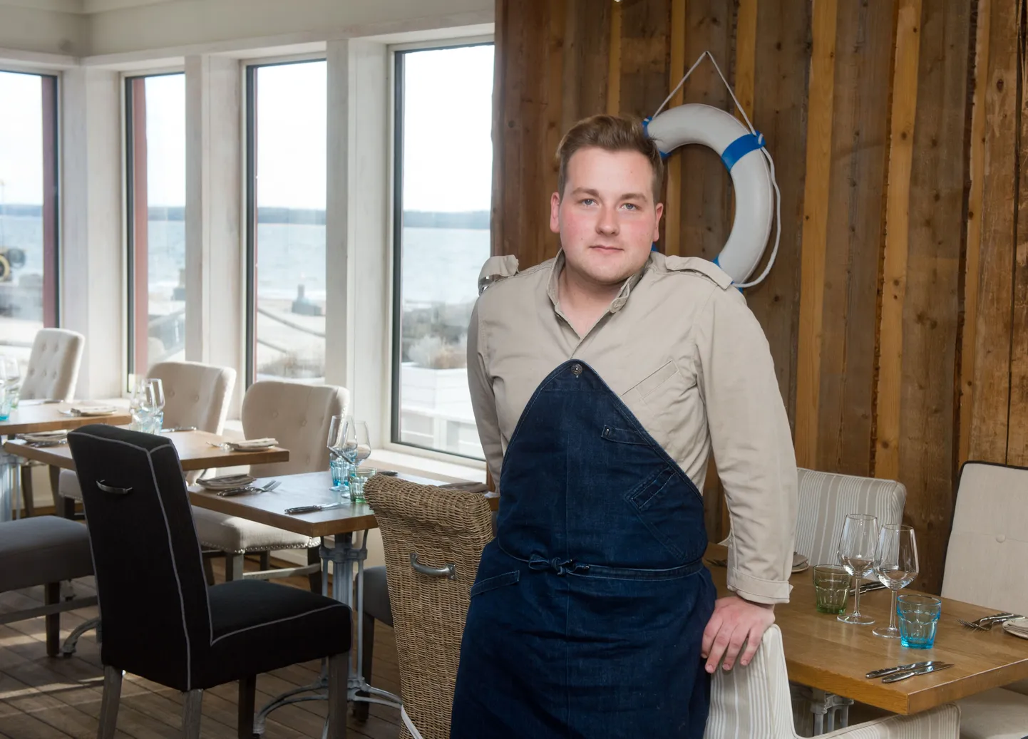 Mereäärse restorani idüll: Joonas Koppel, kelle mängulist kokakunsti sõidetakse põhjarannikule nautima.