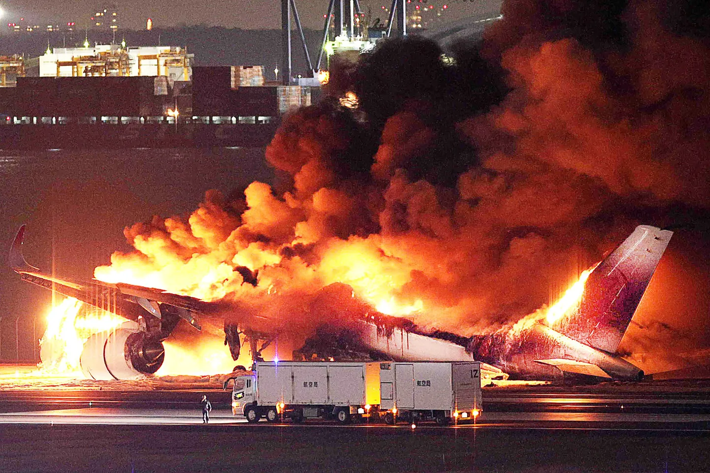 Авиакатастрофа в Токио.