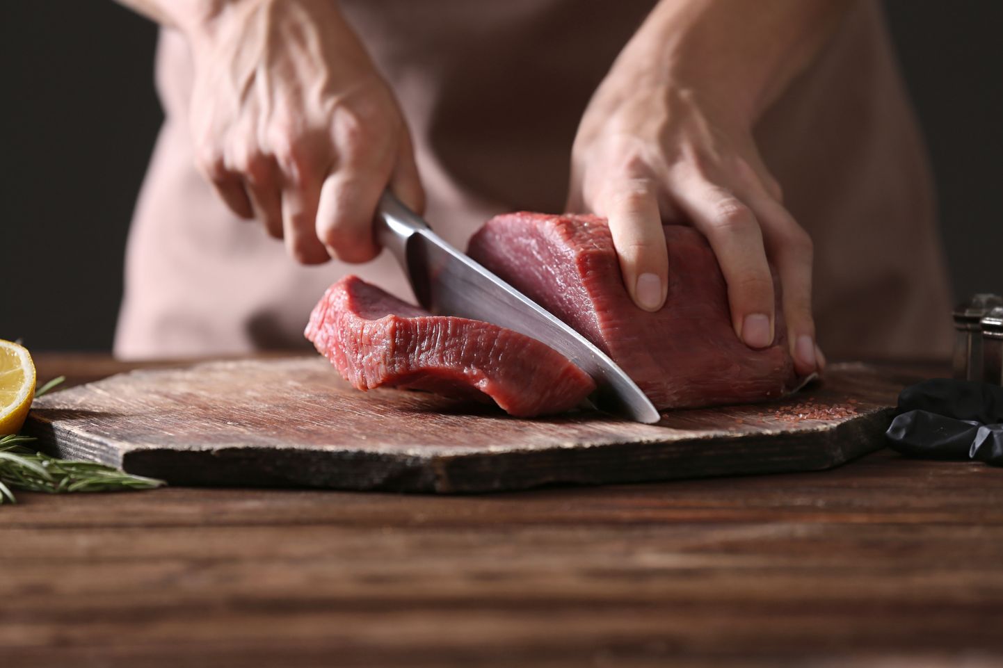 Euroopa Komisjoni muudatusega võimaldatakse toidu annetamise eesmärgil liha külmutada ka jaemüügiettevõttes.