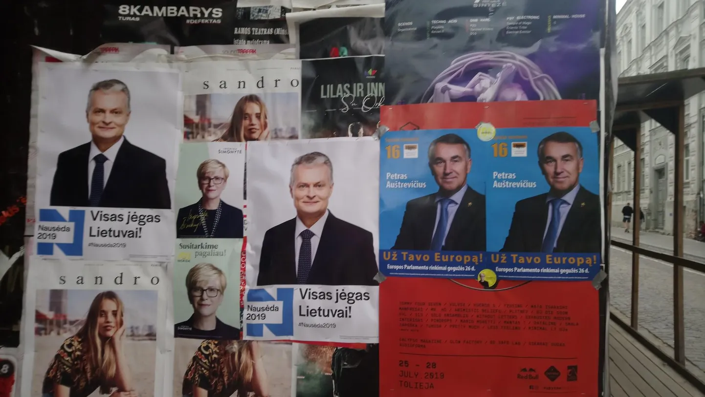 Leedu presidendikandidaatide Gitanas Nausėda ja Ingrida Šimonytė plakatid Vilniuses.