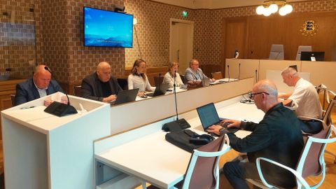 VALGA TAPMINE ⟩ Prokurör ja kannatanu kaitsja nõuavad avalikke kohtuistungeid: süüdistatavad ise on teinud endast kõikvõimaliku, et see asi oleks avalik