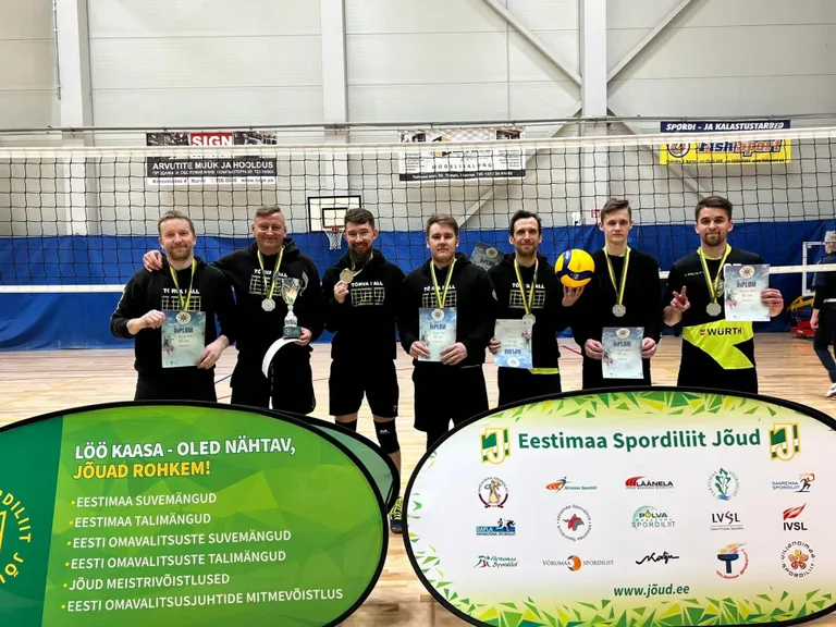Meeste võrkpallis tõi Valgamaale teise koha võrkpalliklubi Tõrva Pall esindus.