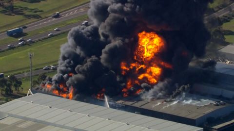 VIDEO ⟩ Austraalia keemiatehase plahvatuse tagajärjel tekkis suur põleng