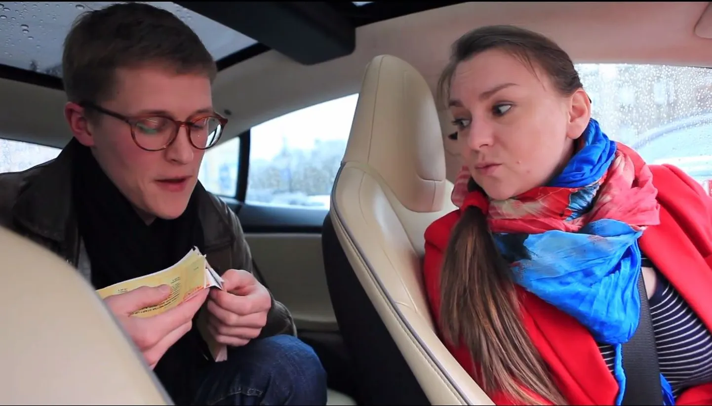 Koomik Tõnis Niinemets proovib Taxify uut natuuramakset
