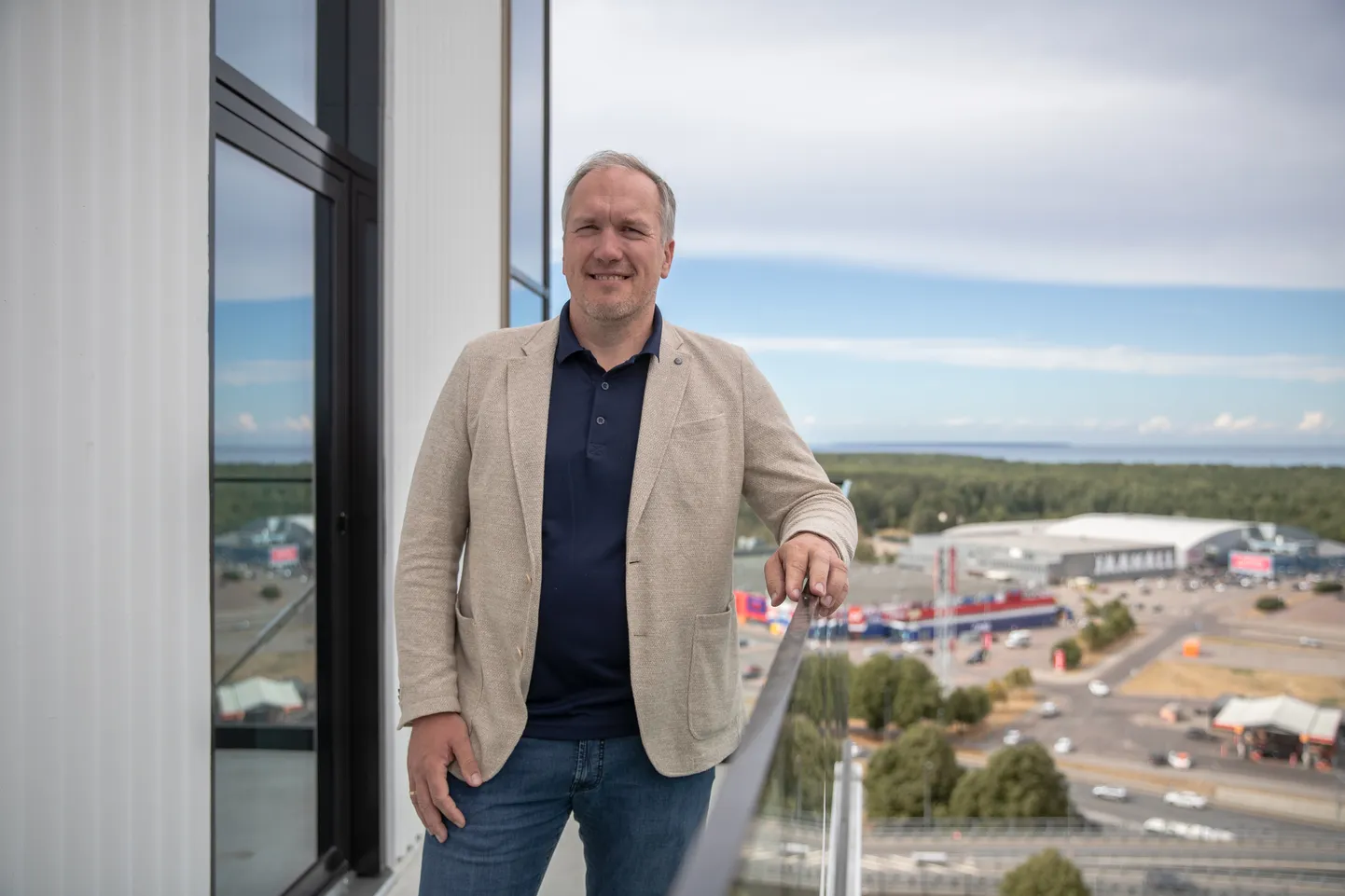 Endoveri tegevjuht Robert Laud Rocca Towers arenduse rõdul.