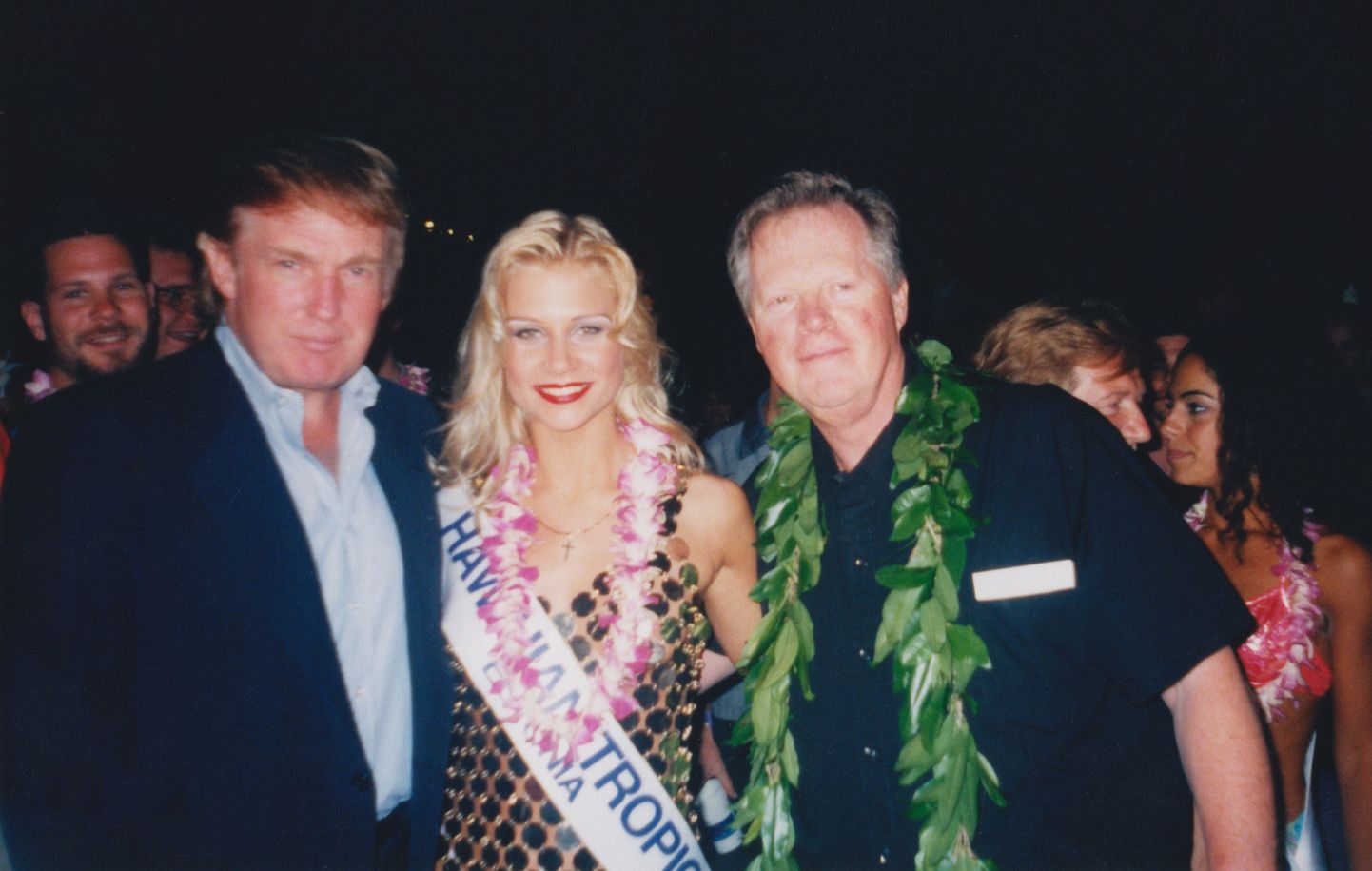 Paco Rabanne’i kleidis Karin Laasmäe 1999. aasta kevadel Las Vegases Miss Hawaiian Tropicu iludusvõistluse ajal kinnisvarakröösuse Donald Trumpi ja Hawaiian Tropicu omaniku Ron Rice’i seltsis.